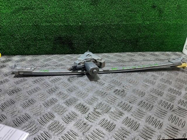Uszczelniacz wału korbowego przedni 37103001 NISSAN