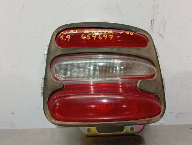 Lampa zespolona tylna prawa 37200751 FIAT