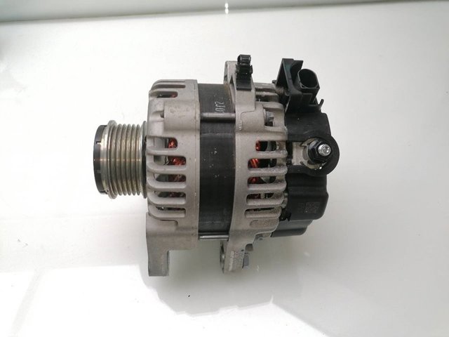 Alternator 3730007500 HYUNDAI