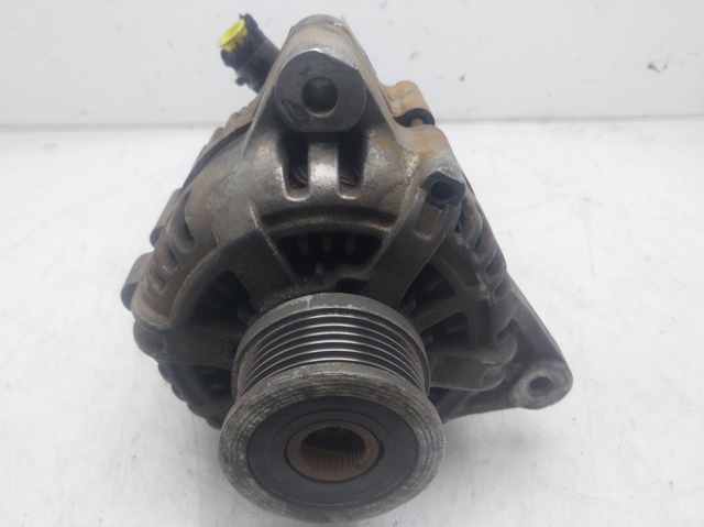 Alternator 3730027021 HYUNDAI