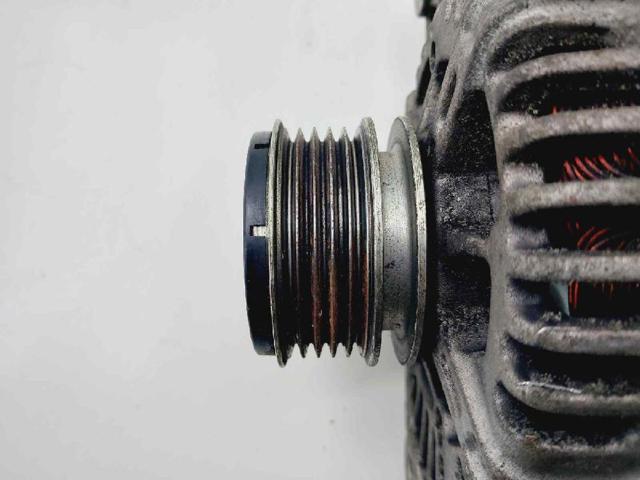 Alternator 373002A050 HYUNDAI