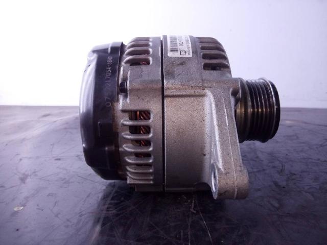 Alternator 373002A700 HYUNDAI