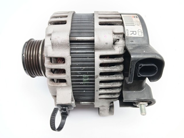 Alternator 373002A900 HYUNDAI