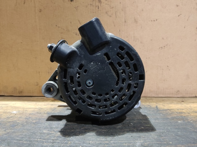 Alternator 373002A900 HYUNDAI