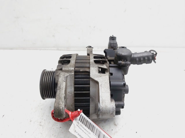 Alternator 373002B101 HYUNDAI