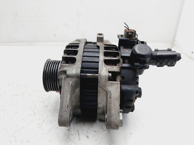 Alternator 373002B101 HYUNDAI