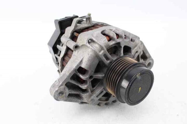 Alternator 373002B700 HYUNDAI