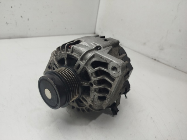 Alternator 373002B760 HYUNDAI