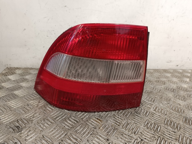 Lampa zespolona tylna lewa 37370748 OPEL