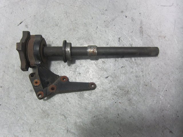 Wał napędowy półosi pośredni 382308H710 NISSAN