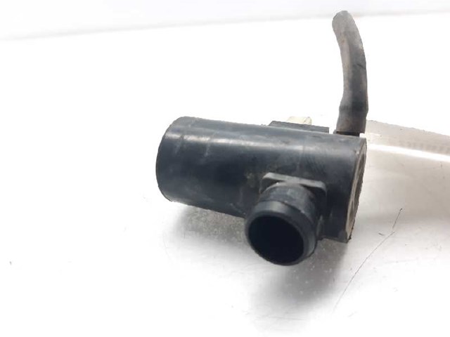 Pompka spryskiwacza szyby przedniej 3841065J00000 SUZUKI