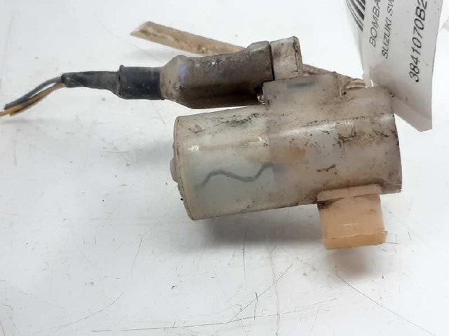 Pompka spryskiwacza szyby przedniej 3841070B20000 SUZUKI