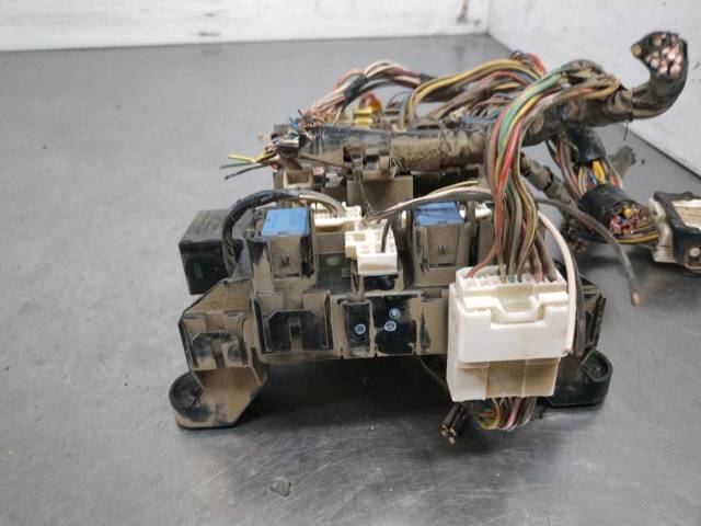 Przekaźnik kierunkowskazów Suzuki Swift 3 RS