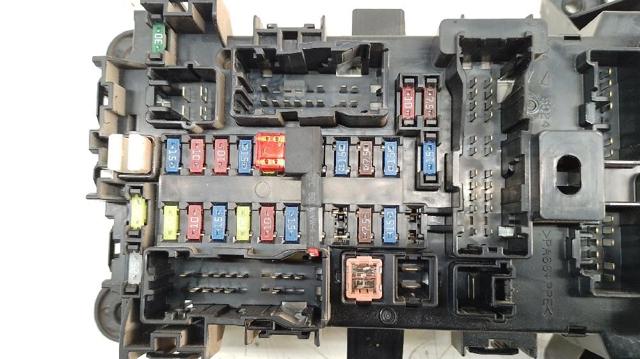 Przekaźnik kierunkowskazów Suzuki Swift 3 RS