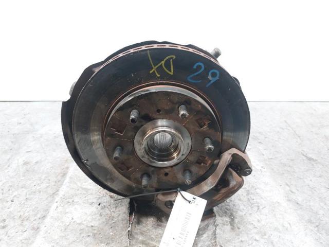 Czop (zwrotnica) przedni prawy 3870A048 MITSUBISHI