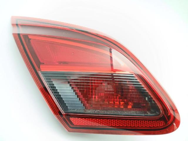 Lampa zespolona tylna lewa wewnętrzna 39012623 OPEL