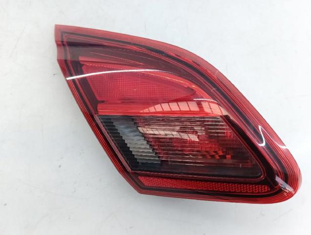 Lampa zespolona tylna lewa wewnętrzna 39012623 OPEL