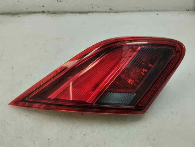 Lampa zespolona tylna lewa wewnętrzna 39012623 OPEL