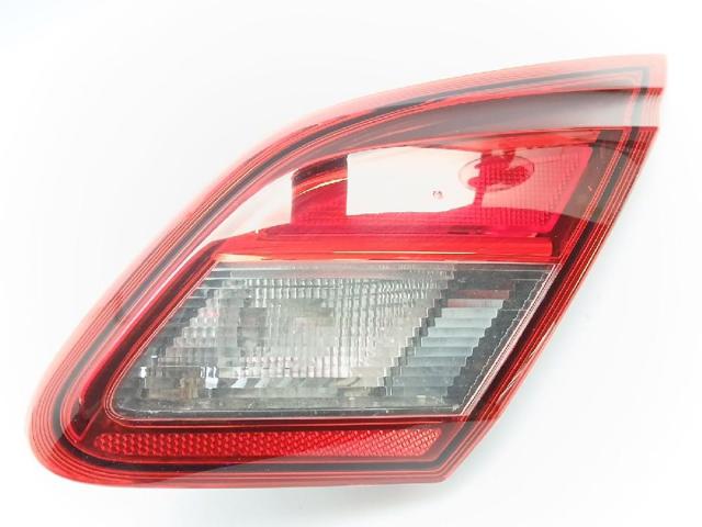 Lampa zespolona tylna prawa wewnętrzna 39012624 OPEL