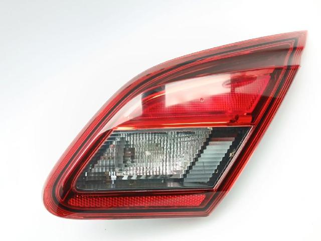 Lampa zespolona tylna prawa wewnętrzna 39012624 OPEL