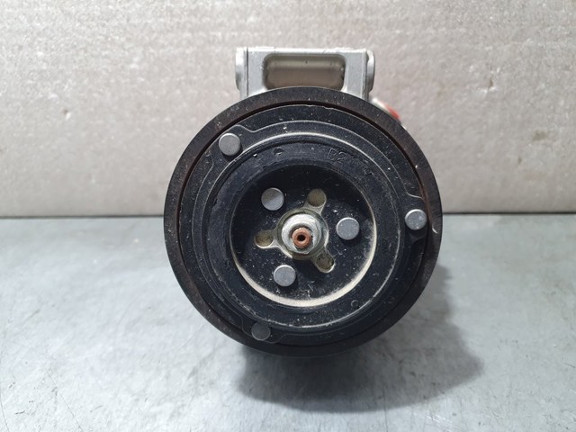 Sprężarka klimatyzacji 39034464 OPEL