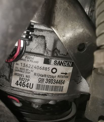 Sprężarka klimatyzacji 39034464 OPEL