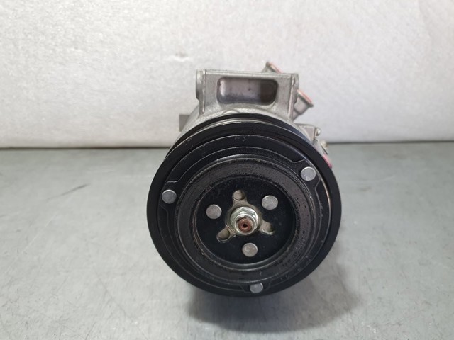 Sprężarka klimatyzacji 39034464 OPEL