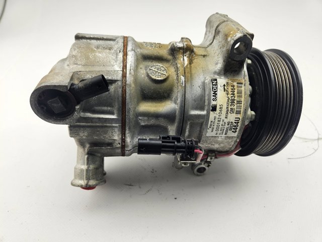 Sprężarka klimatyzacji 39034464 OPEL