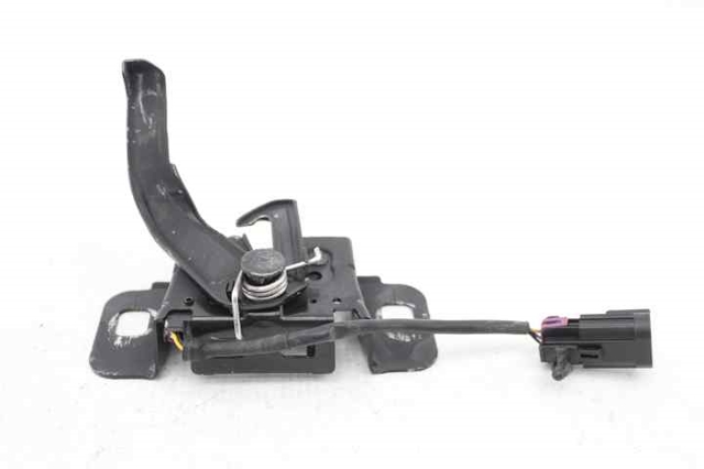 Zamek maski 39088730 OPEL