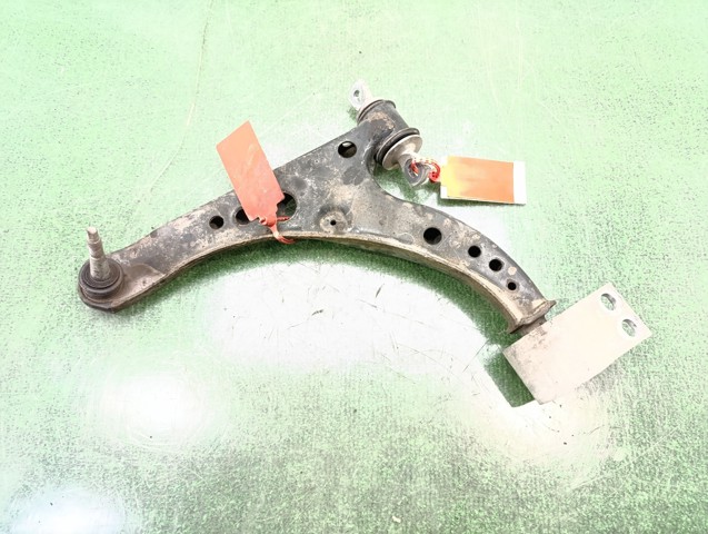 Wahacz zawieszenia przedniego dolny lewy 39089344 OPEL