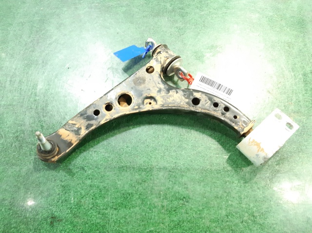 Wahacz zawieszenia przedniego dolny lewy 39089344 OPEL