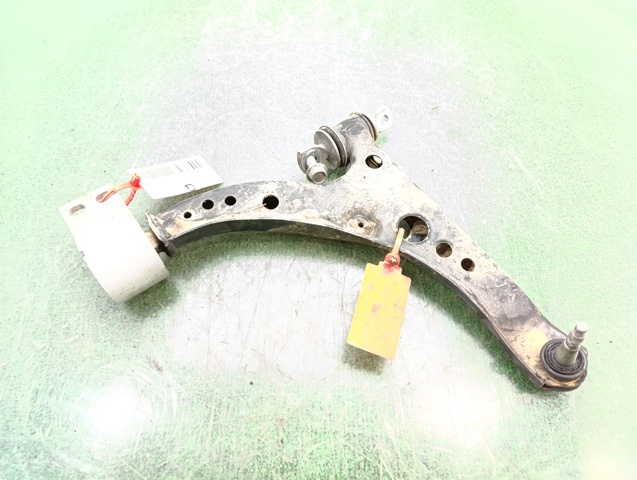 Wahacz zawieszenia przedniego dolny prawy 39089345 OPEL