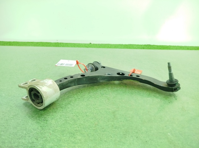 Wahacz zawieszenia przedniego dolny prawy 39089345 OPEL