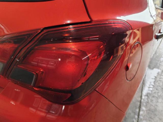 Lampa zespolona tylna prawa zewnętrzna 39090648 OPEL