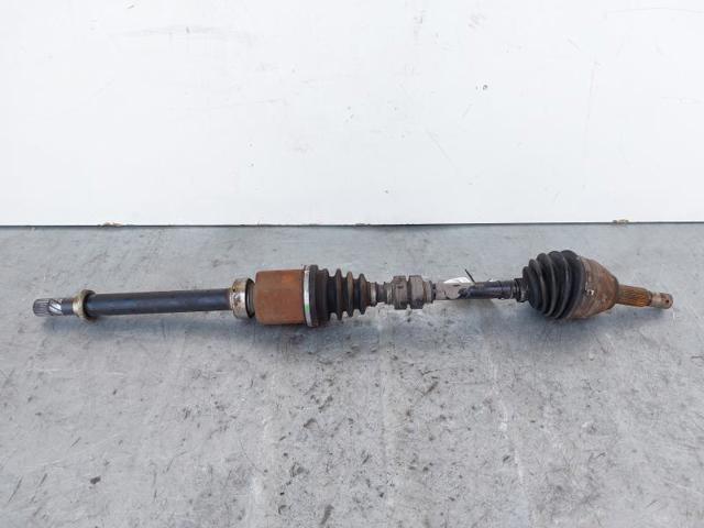 Półoś napędowa przednia prawa 391001KC0B NISSAN