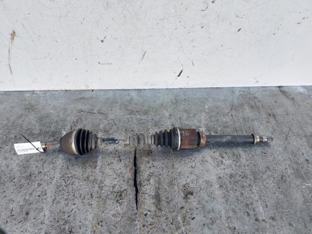 Półoś napędowa przednia prawa 391001KC0B NISSAN