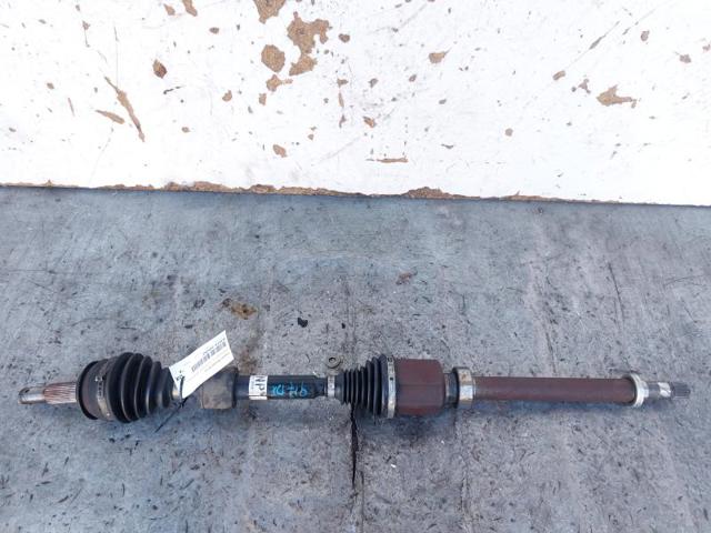 Półoś napędowa przednia prawa 391004ED0C NISSAN