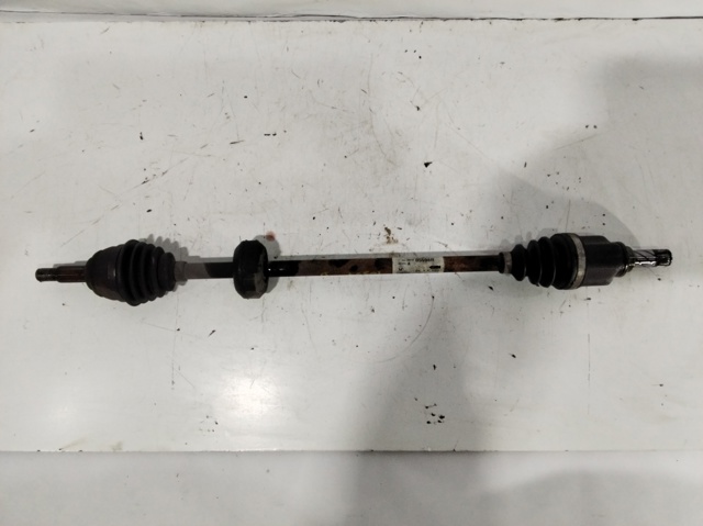 Półoś napędowa przednia prawa 391005598R RENAULT