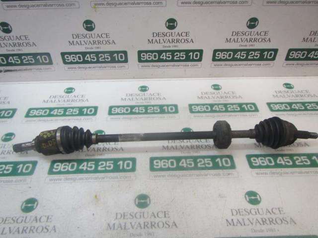 Półoś napędowa przednia prawa 391005598R RENAULT