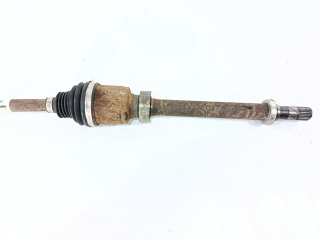 Półoś napędowa przednia prawa 391007525R MERCEDES