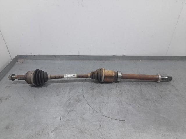 Półoś napędowa przednia prawa 391007525R RENAULT