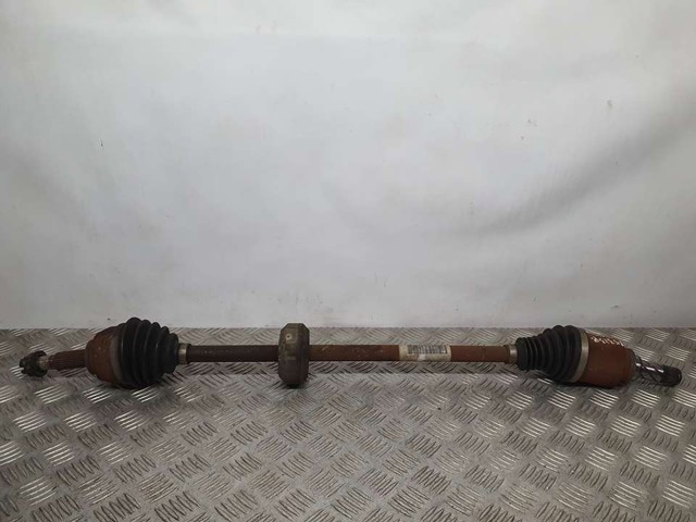 Półoś napędowa przednia prawa 391007857R RENAULT