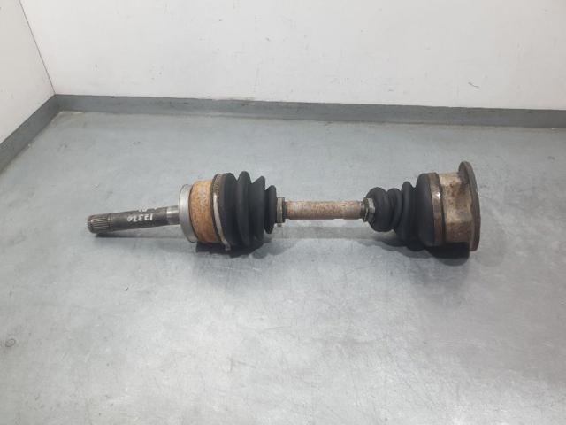 Półoś napędowa przednia 391007F00A NISSAN