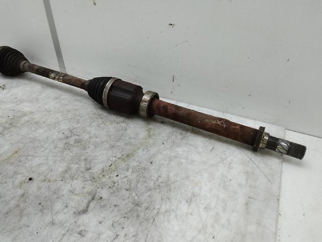 Półoś napędowa przednia prawa 391008239R RENAULT