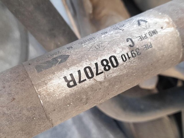 Półoś napędowa przednia prawa 391008707R RENAULT