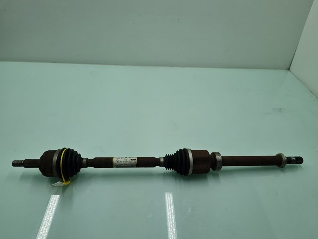 Półoś napędowa przednia prawa 391008707R RENAULT