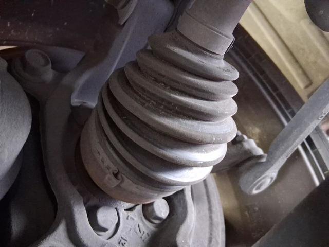Półoś napędowa przednia prawa 39100BB32B NISSAN