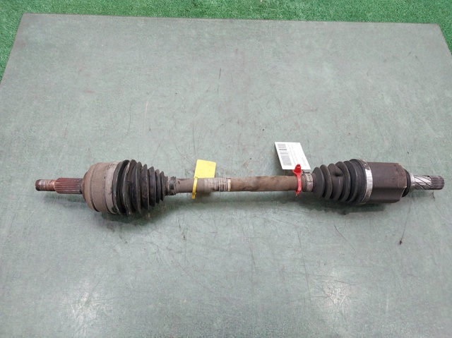Półoś napędowa przednia lewa 391016204R RENAULT
