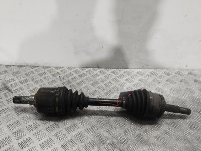 Kupić  Almera  V10