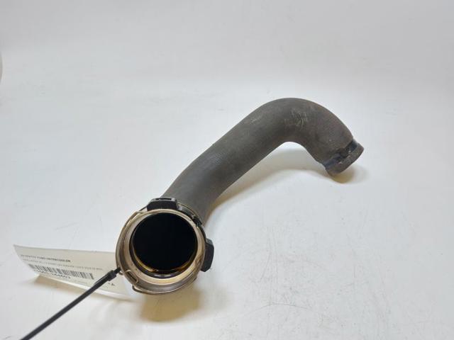 Przewód (króciec) intercoolera 39152773 OPEL